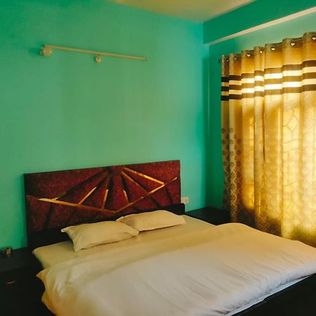 Thakur Apartment ชิมลา ภายนอก รูปภาพ
