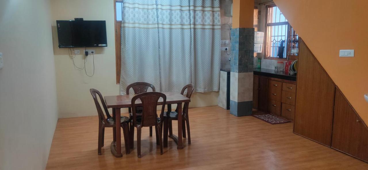 Thakur Apartment ชิมลา ภายนอก รูปภาพ