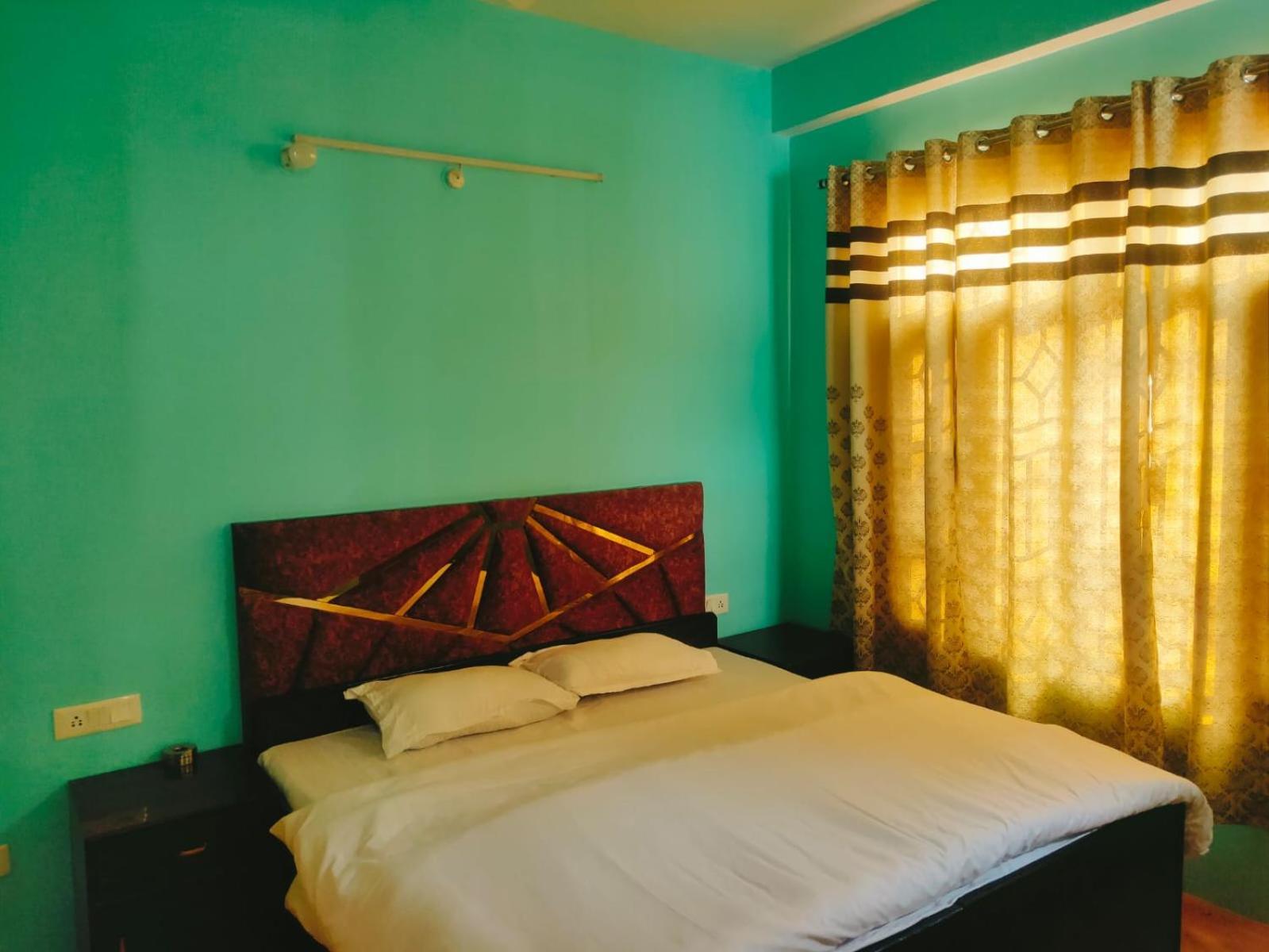 Thakur Apartment ชิมลา ภายนอก รูปภาพ